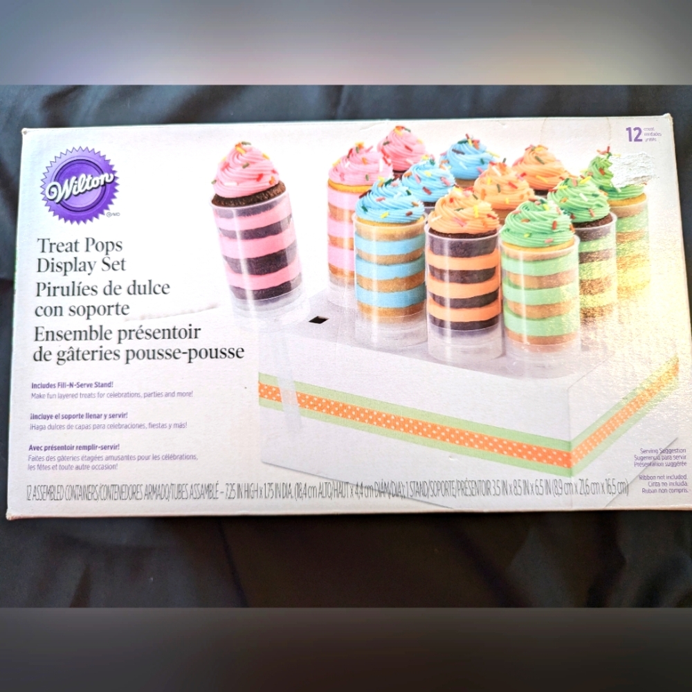 Brand New Wilton Treat Pops Display Set
